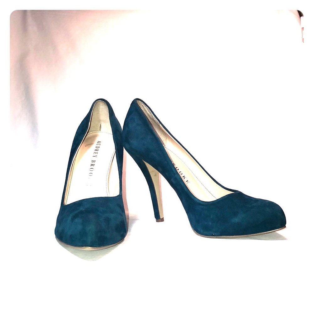 Audrey Brooke beautiful dark teal pumps size 7M